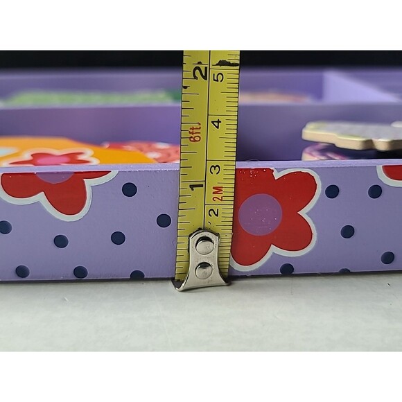 Melissa & Doug MAGGIE LEIGH Wooden Dress Up Puzzle Toy Magnetic Ages 3 And Up - Picture 10 of 10